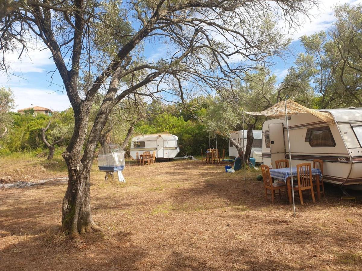 Aquariumi Jale Camping Ξενοδοχείο Εξωτερικό φωτογραφία